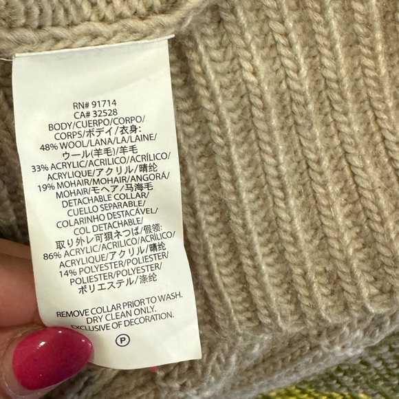 A/X Armani unique & beautiful Cardigan with detachable faux fur collar size XS - Picture 11 of 12